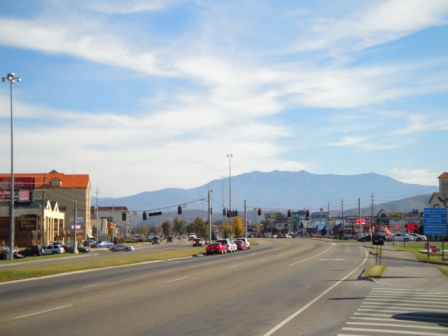 The busy Pigeon Forge parkway